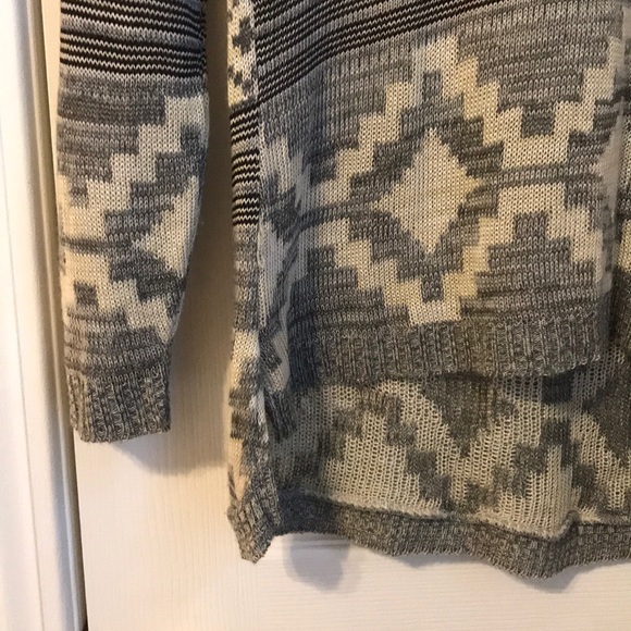 Aztec Sweater - Picture 3 of 5